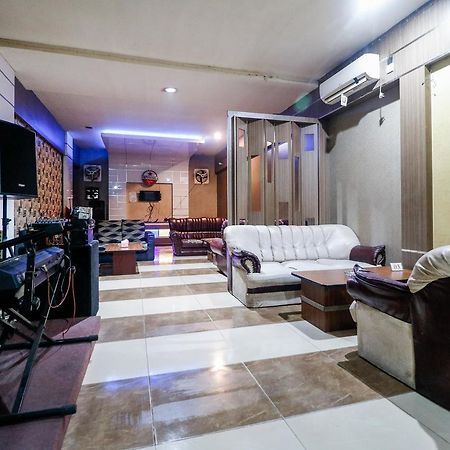 Reddoorz Plus Near Pasar Wisata Pekanbaru Εξωτερικό φωτογραφία