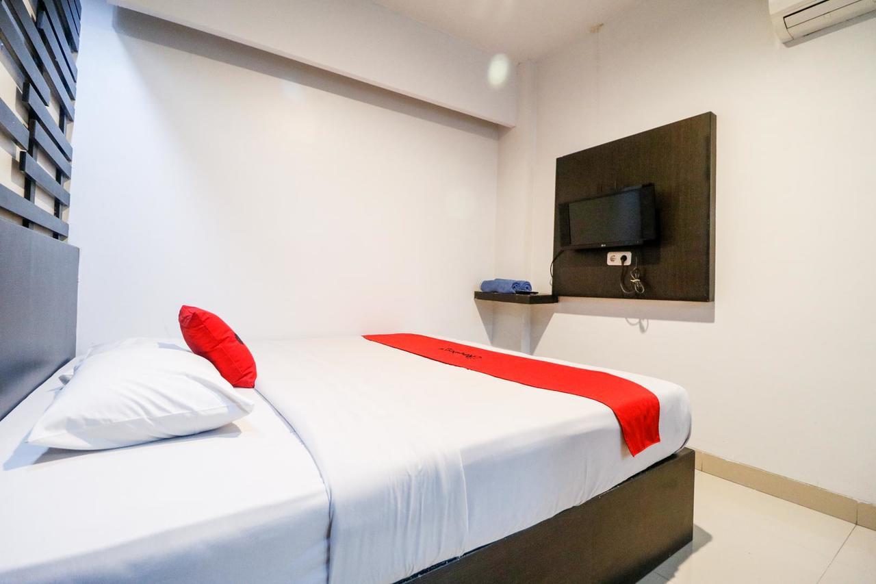 Reddoorz Plus Near Pasar Wisata Pekanbaru Εξωτερικό φωτογραφία