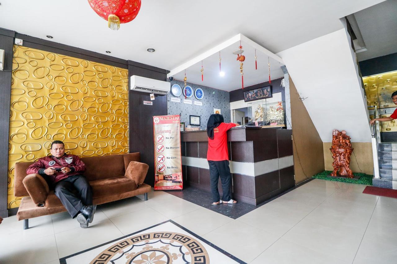 Reddoorz Plus Near Pasar Wisata Pekanbaru Εξωτερικό φωτογραφία