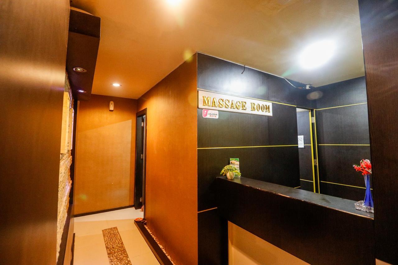 Reddoorz Plus Near Pasar Wisata Pekanbaru Εξωτερικό φωτογραφία