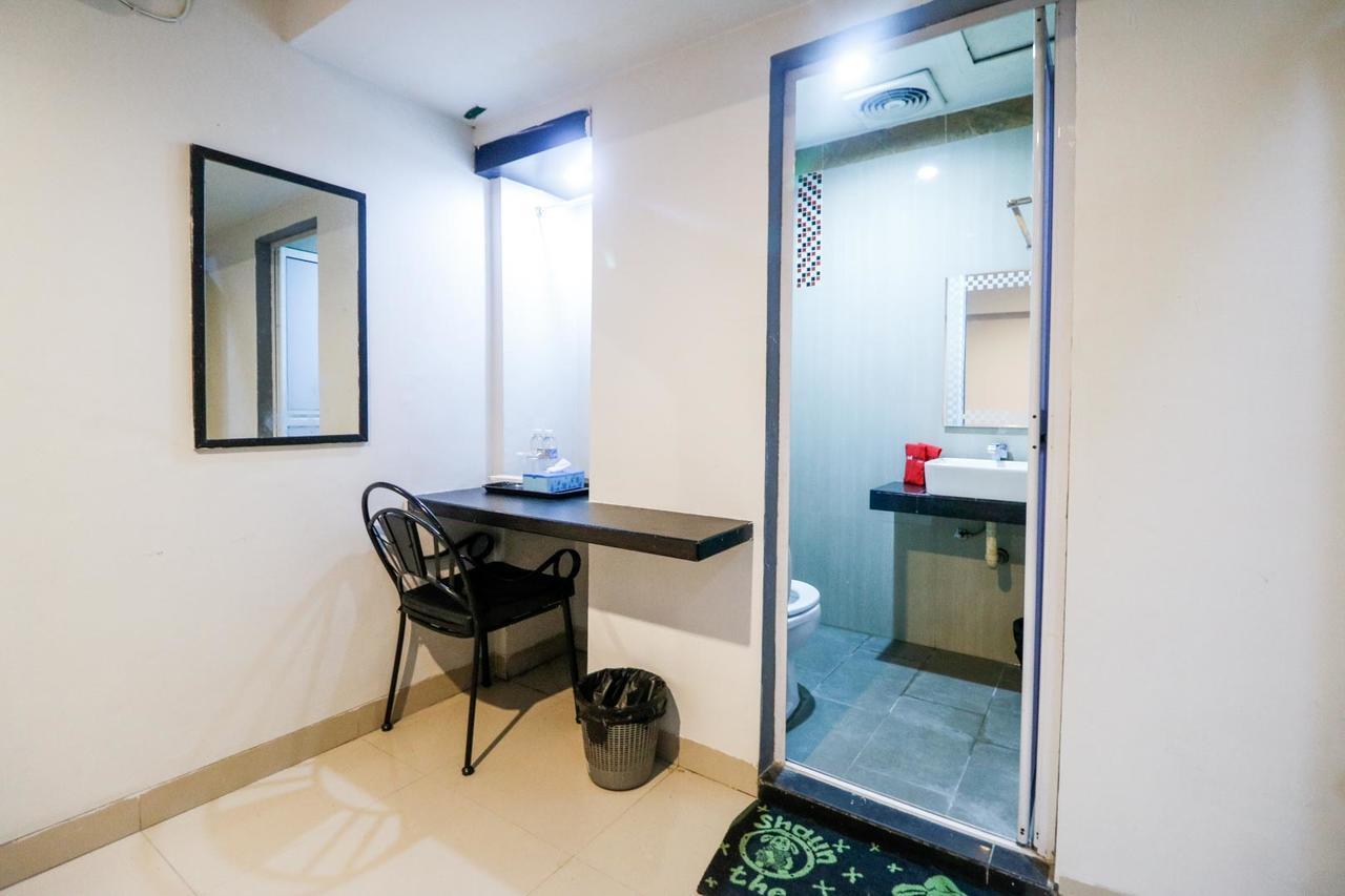 Reddoorz Plus Near Pasar Wisata Pekanbaru Εξωτερικό φωτογραφία